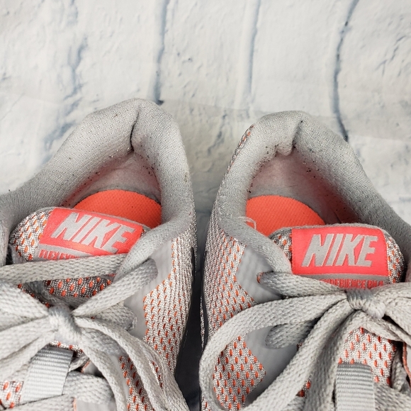 Nike Sneakers size 6.5 - Picture 6 of 9